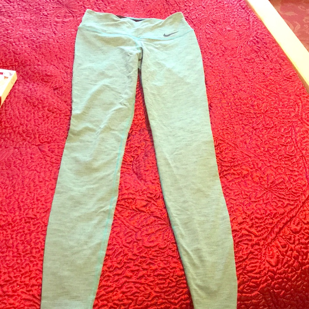 Women’s Nike Dry Fit Work Out Pants, size S